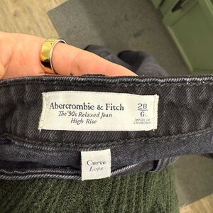 Abercrombie & Fitch '90s Relaxed High Rise Jeans - Black